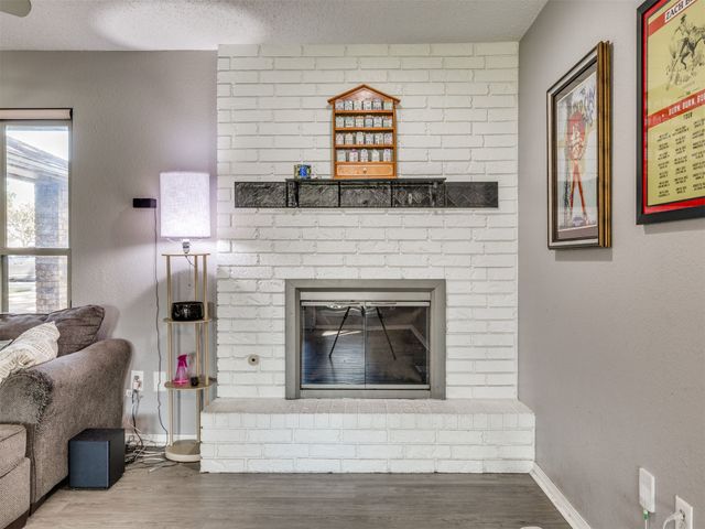 204 W Seward Avenue, Sand Springs, OK 74063