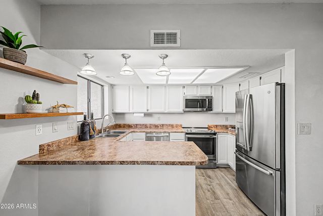 2524 S EL PARADISO -- 90, Mesa, AZ 85202