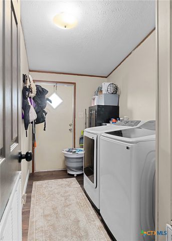 2850 Woodrow Center Road, Kingsbury, TX 78638