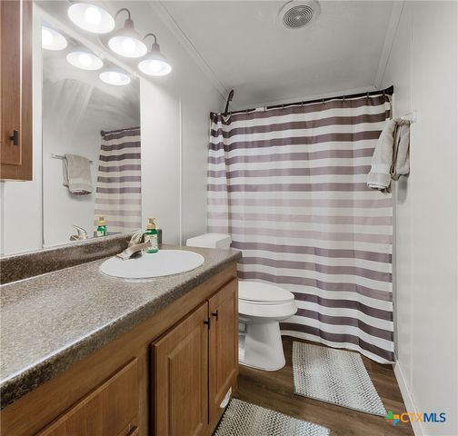 2850 Woodrow Center Road, Kingsbury, TX 78638