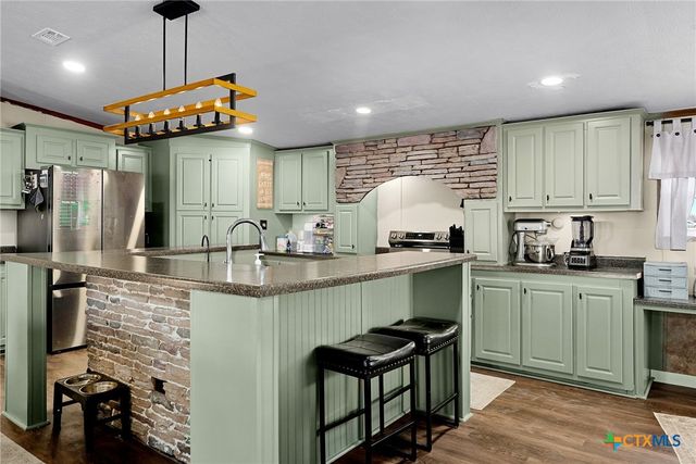 2850 Woodrow Center Road, Kingsbury, TX 78638