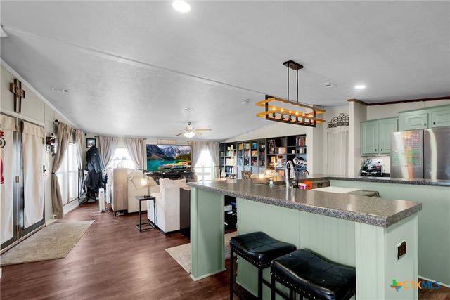 2850 Woodrow Center Road, Kingsbury, TX 78638