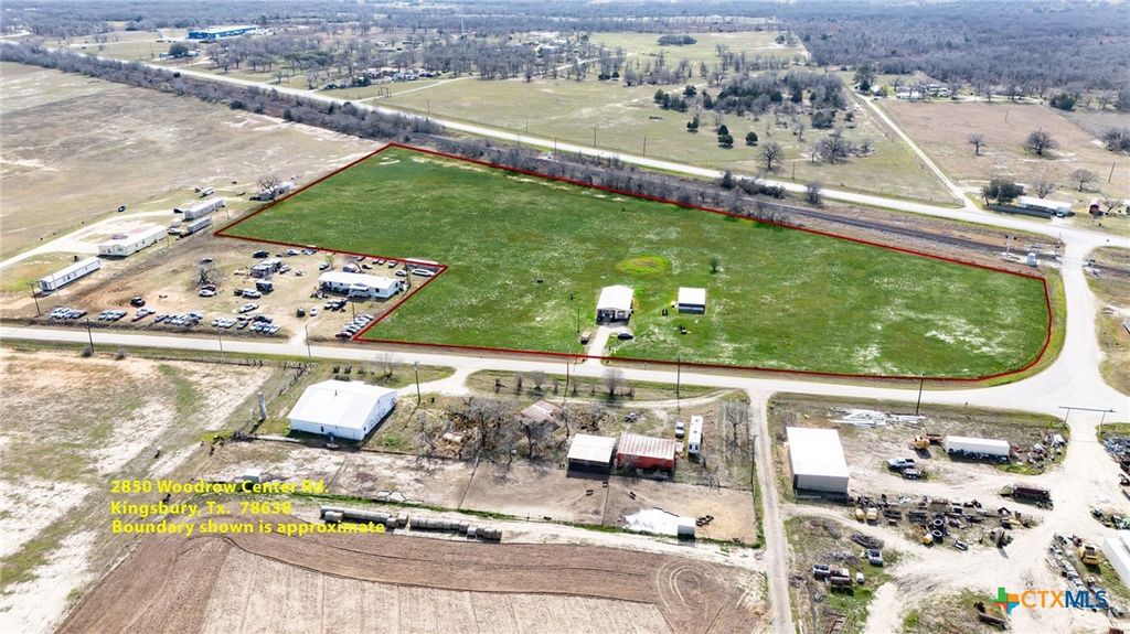 2850 Woodrow Center Road, Kingsbury, TX 78638