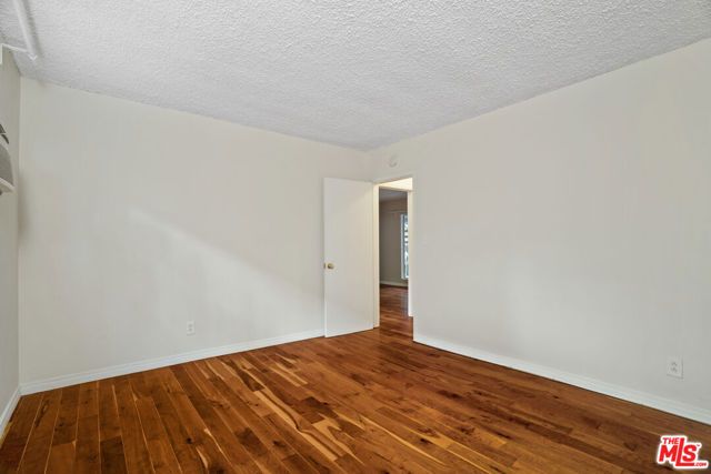 941 N San Vicente Boulevard 5, West Hollywood, CA 90069