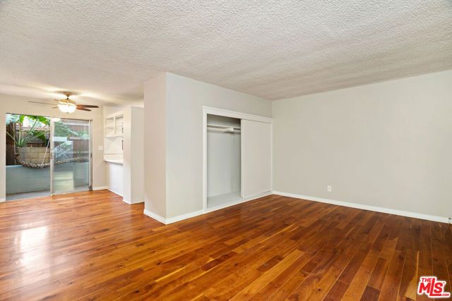 941 N San Vicente Boulevard 5, West Hollywood, CA 90069