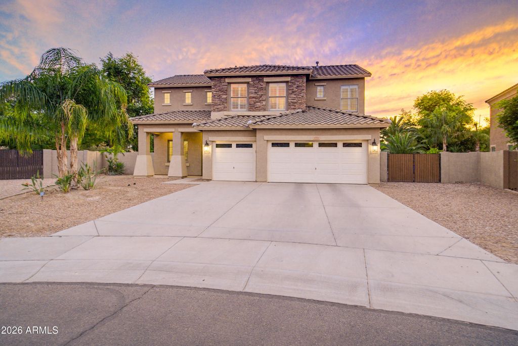 4984 S COBBLESTONE Street, Gilbert, AZ 85298 — exterior
