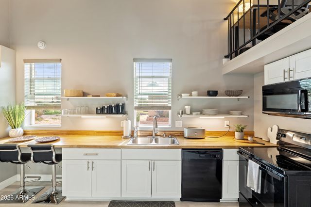 31045 N 48TH Street, Cave Creek, AZ 85331