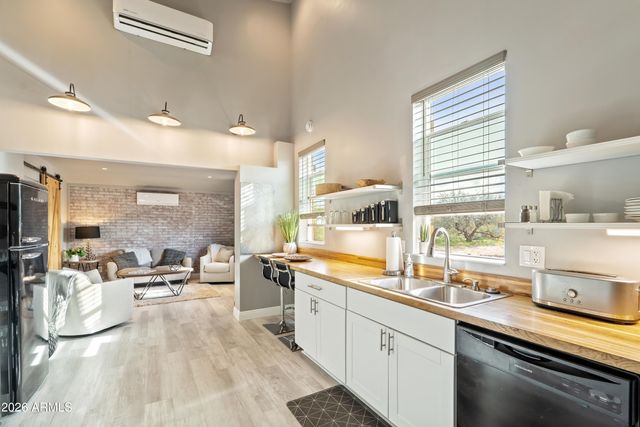 31045 N 48TH Street, Cave Creek, AZ 85331