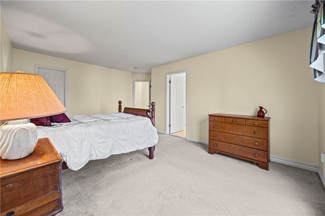 15 Legacy Oak Trail, Henrietta, NY 14534