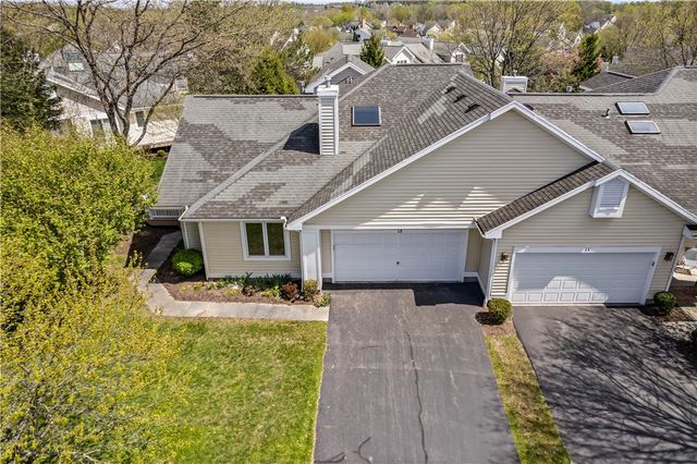 15 Legacy Oak Trail, Henrietta, NY 14534