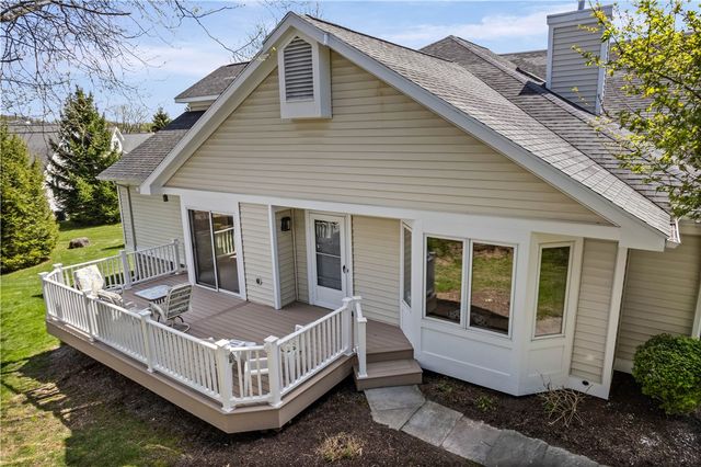 15 Legacy Oak Trail, Henrietta, NY 14534