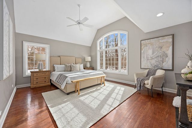 7S460 Donwood Drive, Naperville, IL 60540