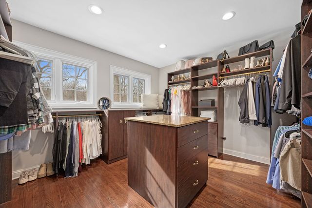 7S460 Donwood Drive, Naperville, IL 60540