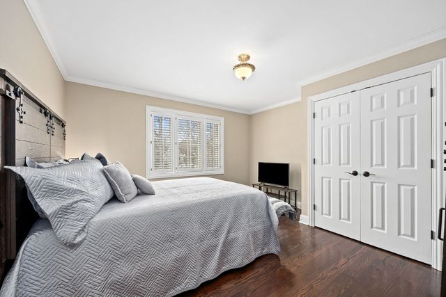 7S460 Donwood Drive, Naperville, IL 60540