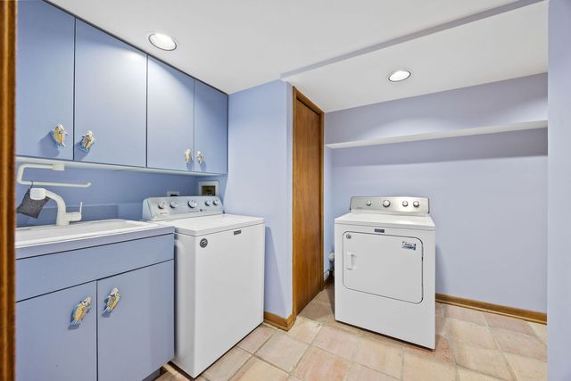 7S460 Donwood Drive, Naperville, IL 60540