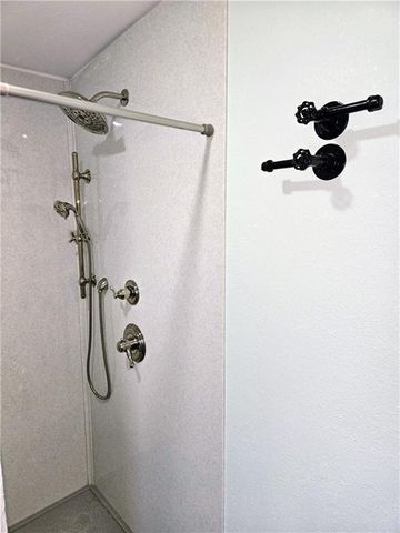 1049 SE 475 RD Road, Knob Noster, MO 65336