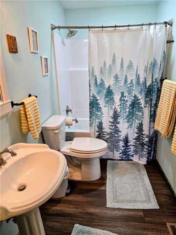 1049 SE 475 RD Road, Knob Noster, MO 65336