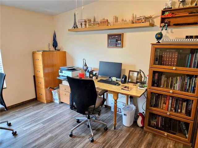 1049 SE 475 RD Road, Knob Noster, MO 65336