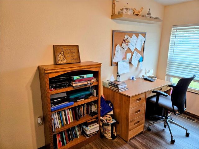 1049 SE 475 RD Road, Knob Noster, MO 65336