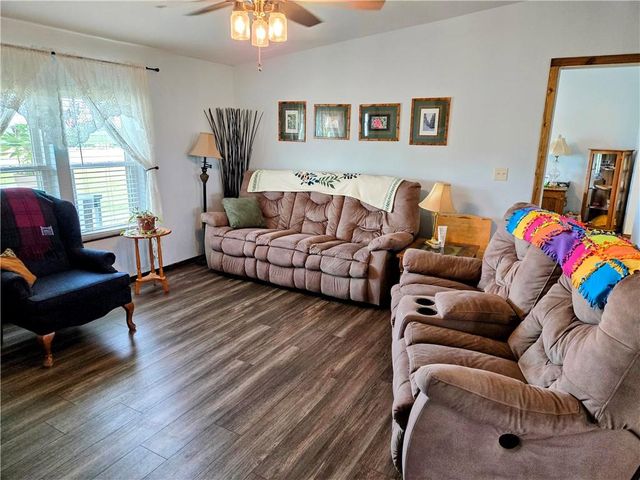 1049 SE 475 RD Road, Knob Noster, MO 65336