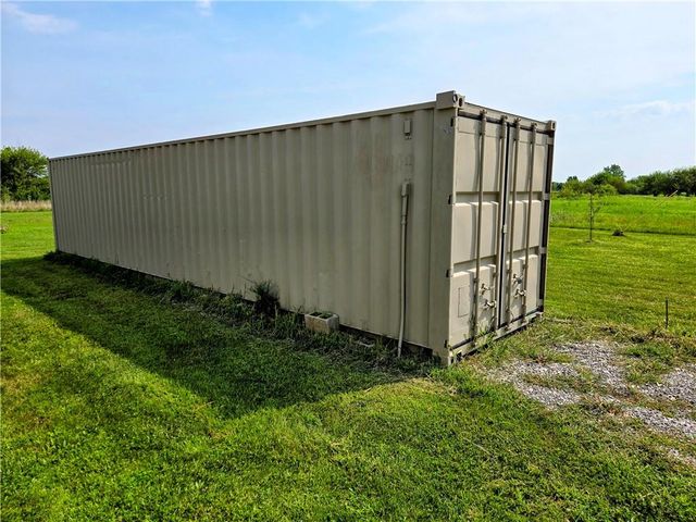 1049 SE 475 RD Road, Knob Noster, MO 65336