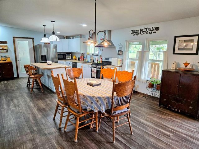 1049 SE 475 RD Road, Knob Noster, MO 65336