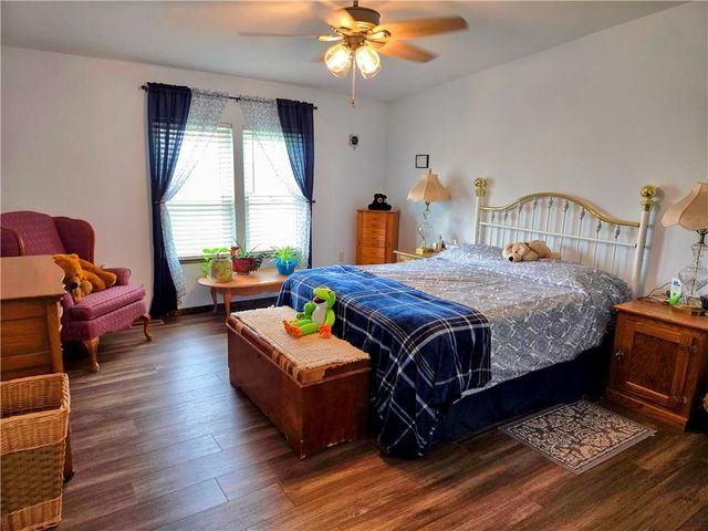 1049 SE 475 RD Road, Knob Noster, MO 65336