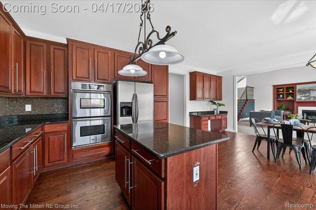 49109 Paloma Drive, Van Buren Charter Township, MI 48111