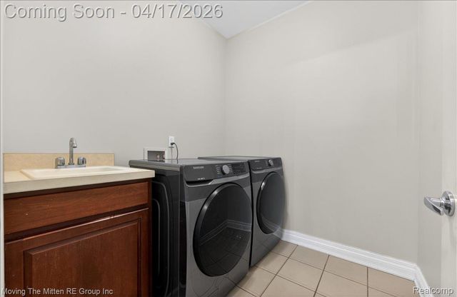 49109 Paloma Drive, Van Buren Charter Township, MI 48111