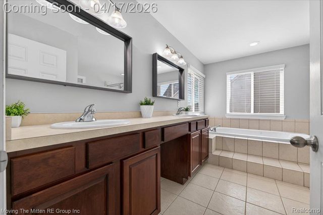 49109 Paloma Drive, Van Buren Charter Township, MI 48111