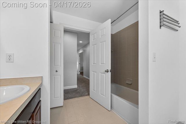 49109 Paloma Drive, Van Buren Charter Township, MI 48111