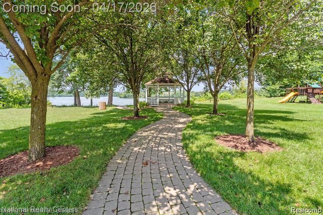 49109 Paloma Drive, Van Buren Charter Township, MI 48111