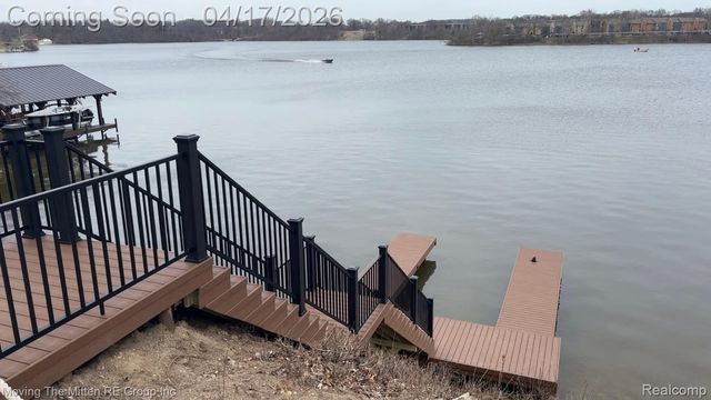 49109 Paloma Drive, Van Buren Charter Township, MI 48111