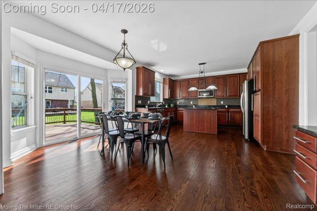 49109 Paloma Drive, Van Buren Charter Township, MI 48111