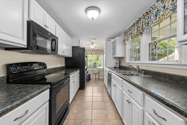 104 Sim St, Washington, GA 30673