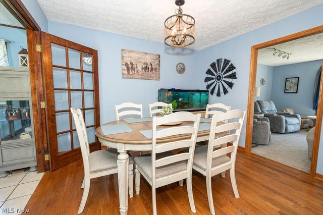 7308 Lake O Springs Avenue NW, North Canton, OH 44720