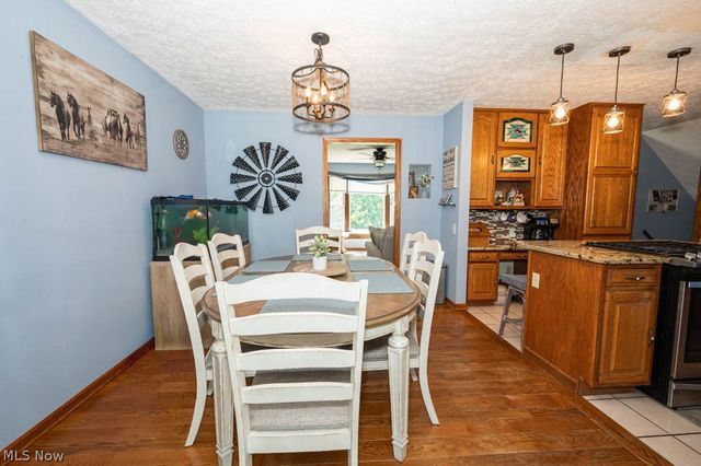 7308 Lake O Springs Avenue NW, North Canton, OH 44720