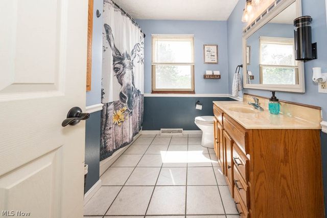 7308 Lake O Springs Avenue NW, North Canton, OH 44720