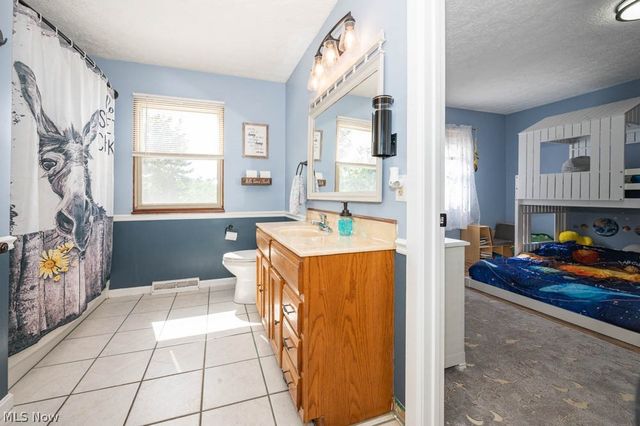 7308 Lake O Springs Avenue NW, North Canton, OH 44720