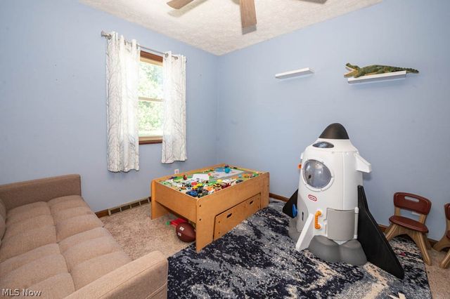 7308 Lake O Springs Avenue NW, North Canton, OH 44720