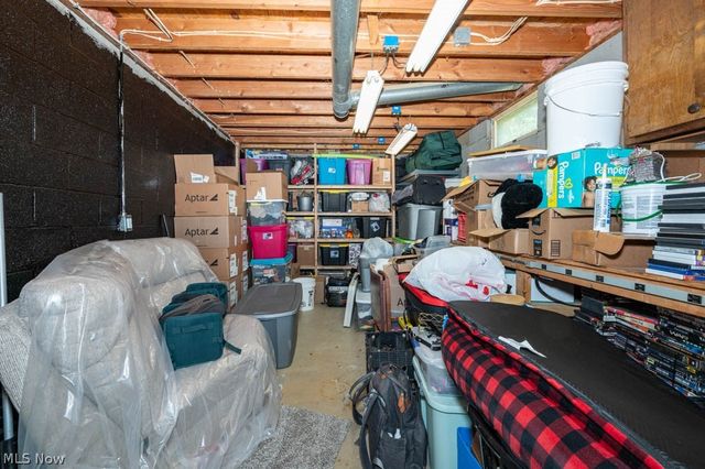 7308 Lake O Springs Avenue NW, North Canton, OH 44720