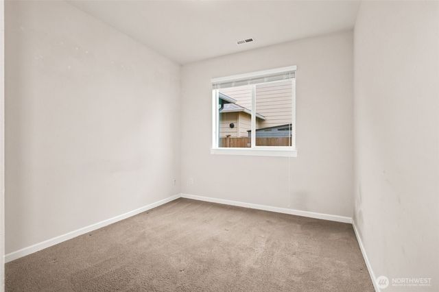 2805 Fiddleback Street NE, Lacey, WA 98516
