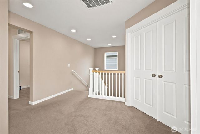 2805 Fiddleback Street NE, Lacey, WA 98516