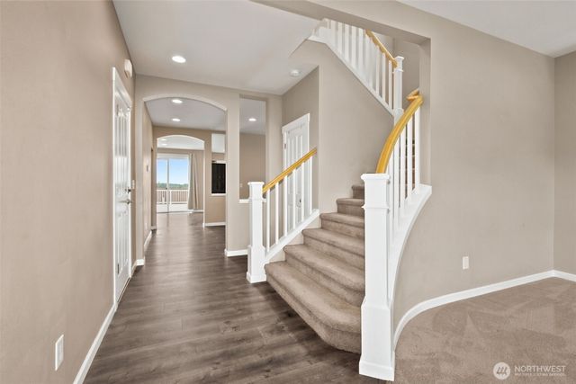 2805 Fiddleback Street NE, Lacey, WA 98516