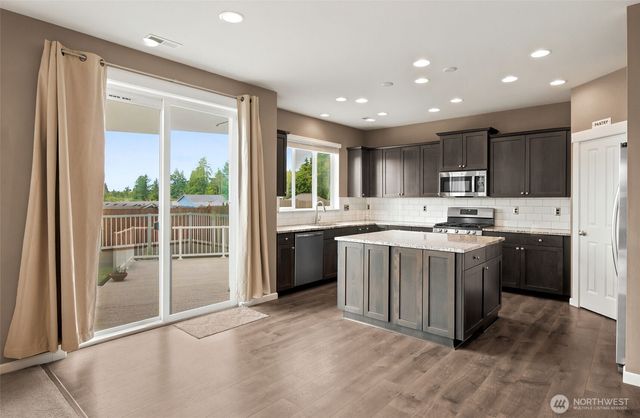2805 Fiddleback Street NE, Lacey, WA 98516