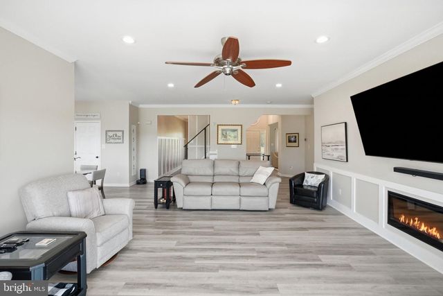 123 RIVERSIDE LN, Coatesville, PA 19320