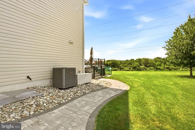 123 RIVERSIDE LN, Coatesville, PA 19320