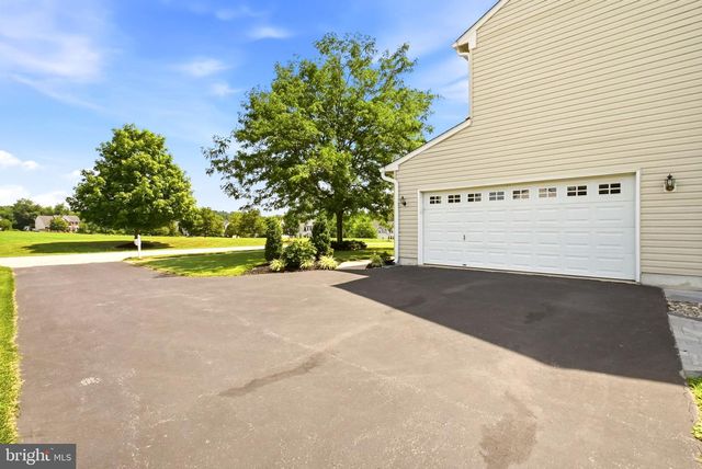 123 RIVERSIDE LN, Coatesville, PA 19320