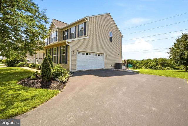 123 RIVERSIDE LN, Coatesville, PA 19320