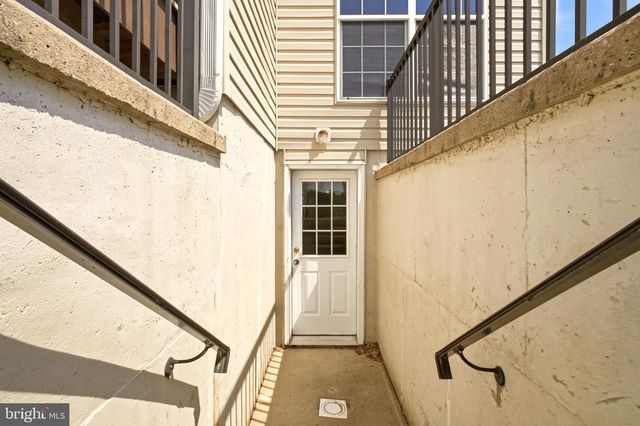 123 RIVERSIDE LN, Coatesville, PA 19320
